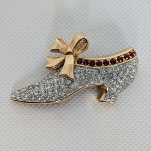 Vtg Swarovski Swan Stamp Red Clear Crystal Pave Gold Tone Shoe Bow Pin Brooch